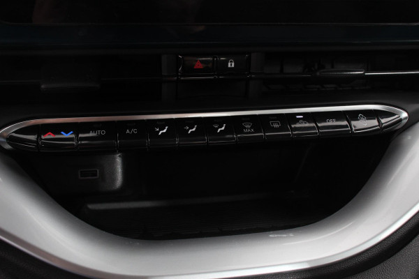 Fiat 500-E 42 kWh 118pk Icon Navigatie Apple Carplay/Android Auto Cruise Control Stoelverwarming Climate Control Lichtmetalen velgen