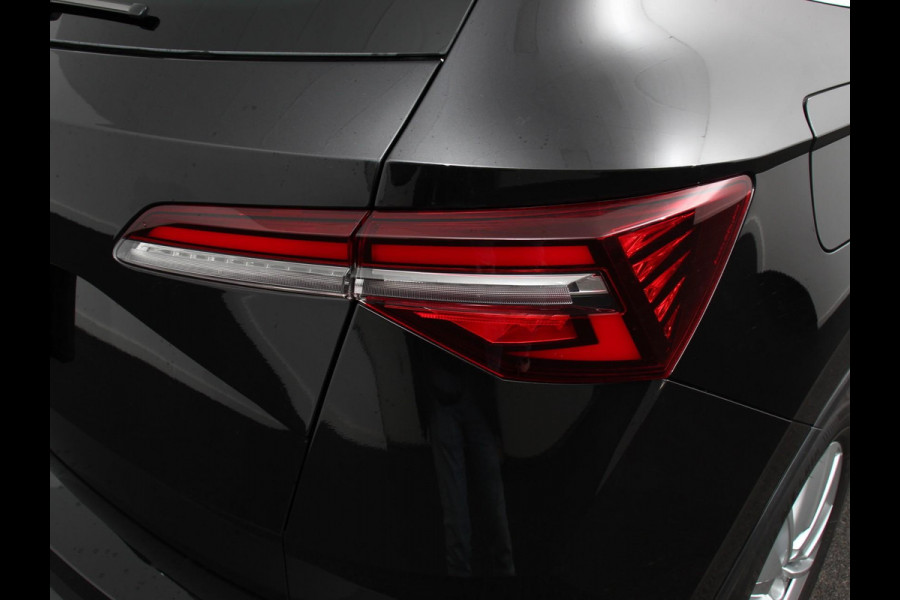 Škoda Karoq 1.5 TSI 150pk DSG ACT Selection Navigatie Apple Carplay/Android Auto Camera Parkeer sensoren Adaptieve Cruise Control Lichtmetalen Velgen Digitale Cockpit