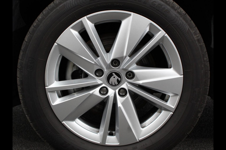 Škoda Karoq 1.5 TSI 150pk DSG ACT Selection Navigatie Apple Carplay/Android Auto Camera Parkeer sensoren Adaptieve Cruise Control Lichtmetalen Velgen Digitale Cockpit
