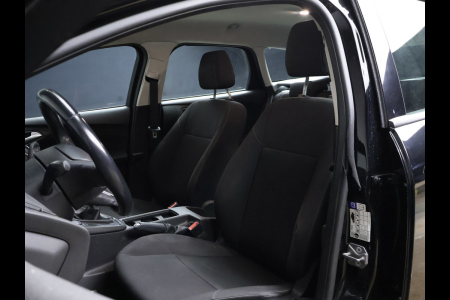 Ford FOCUS Wagon 1.0 Sport Black Edition (APPLE CARPLAY,NAVI,CRUISE,SPORTSTOELEN,LM VELGEN,PDC,GETINT,NETTESTAAT)