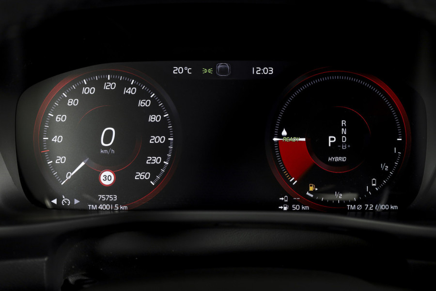 Volvo XC40 1.5 T4 Recharge Plus Bright | Dig. Cockpit | Cruise | Stoel-+Stuurverw. | PDC | Camera | NAV + App. Connect | ECC | Elek. Klep | LM 18" |