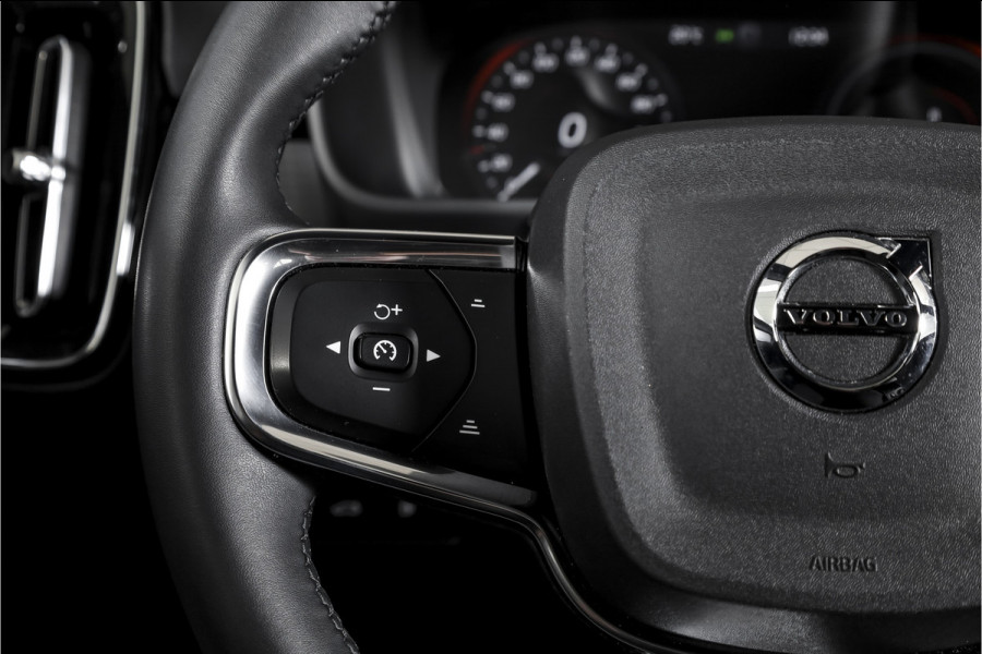 Volvo XC40 1.5 T4 Recharge Plus Bright | Dig. Cockpit | Cruise | Stoel-+Stuurverw. | PDC | Camera | NAV + App. Connect | ECC | Elek. Klep | LM 18" |