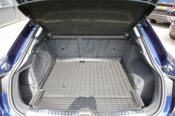 Audi Q3 Sportback 45 TFSI e S Line 245 PK | S-line | Elektrische Klep | Lederen bekleding | Audi Sporten Velgen |  Stoelverwarming | Camera | LED | DAB | Virtual Cockpit |
