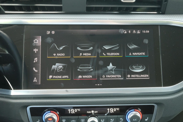 Audi Q3 Sportback 45 TFSI e S Line 245 PK | S-line | Elektrische Klep | Lederen bekleding | Audi Sporten Velgen |  Stoelverwarming | Camera | LED | DAB | Virtual Cockpit |