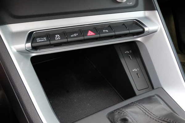 Audi Q3 Sportback 45 TFSI e S Line 245 PK | S-line | Elektrische Klep | Lederen bekleding | Audi Sporten Velgen |  Stoelverwarming | Camera | LED | DAB | Virtual Cockpit |