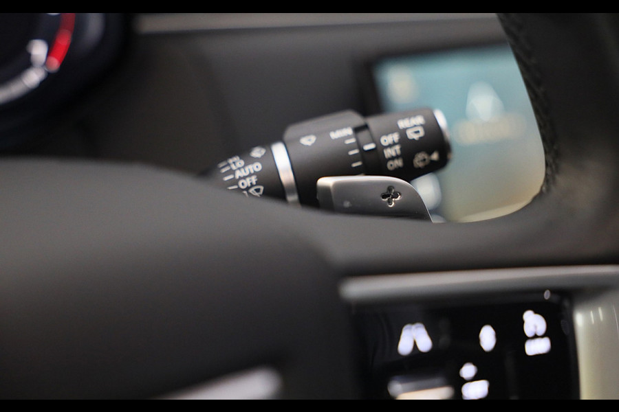 Land Rover Range Rover P 510E SV / Chauffeurspakket / Leder / Massage / Meridian / 360 Camera / Head Up / Open Pano / 22 Inch