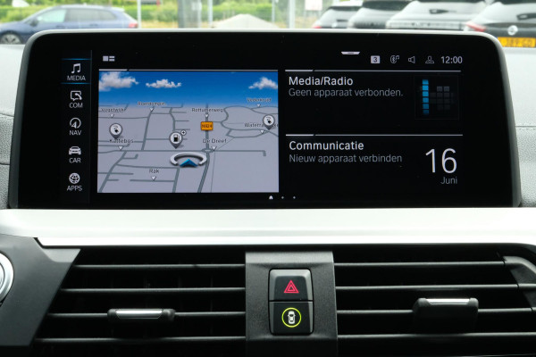 BMW X3 xDrive30e High Executive 292 PK | Sportstoelen | Adaptive cruise control | Keyless | Elektrische achterklep | Stoelverwarming | Camera | Head up Display | 20 inch