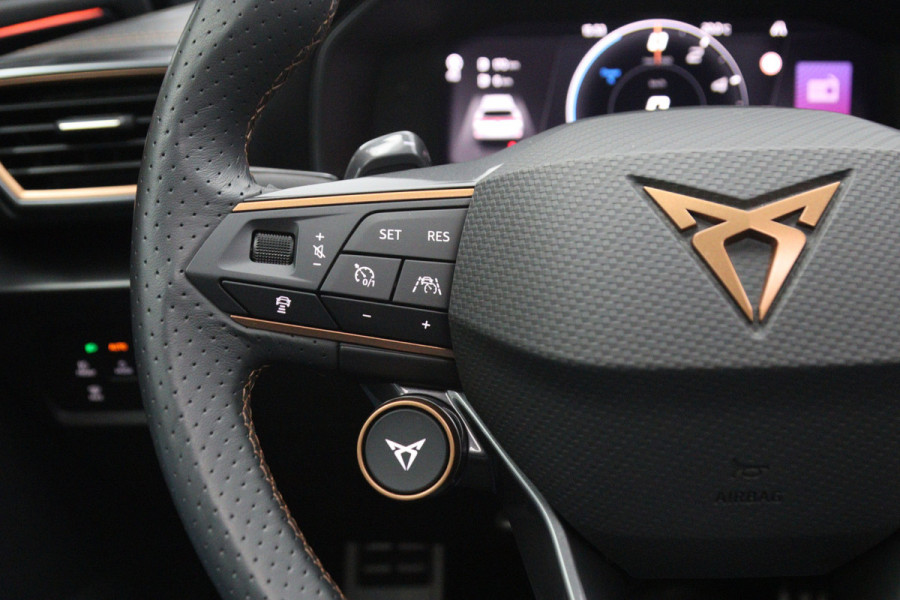 CUPRA Formentor 1.4 e-Hybrid VZ 245 PK Performance PHEV, Panoramadak, BEATS-Audio, 360 Camera, Stuur-Startknop