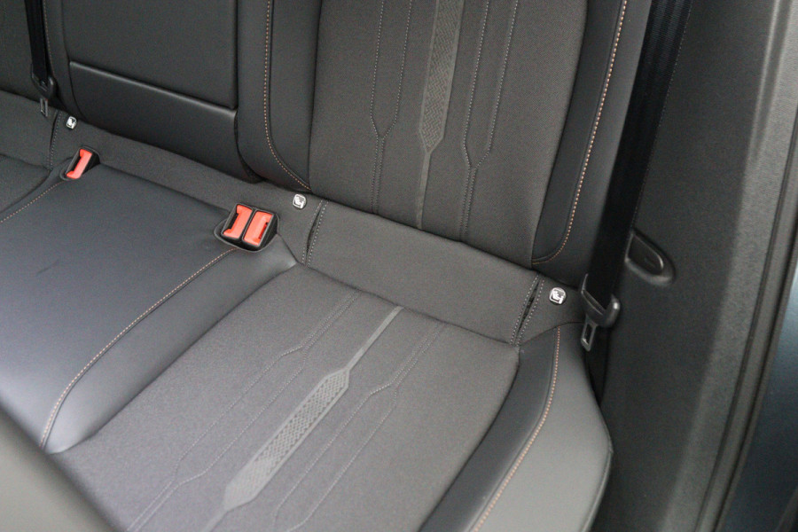 CUPRA Formentor 1.4 e-Hybrid VZ 245 PK Performance PHEV, Panoramadak, BEATS-Audio, 360 Camera, Stuur-Startknop
