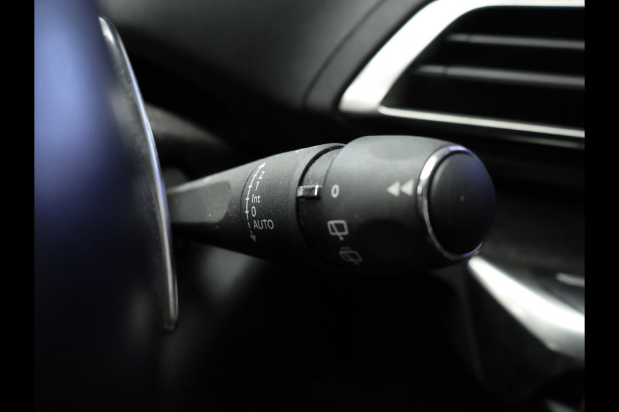 Peugeot 5008 1.2 PureTech Allure Avantage Sport (APPLE CARPLAY,NAVI,CAMERA,360 VIEW,GETINT,CLIMATE,CRUISE,SPORTSTOELEN,LM VELGEN)