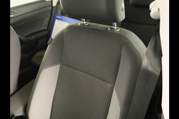Volkswagen Polo 1.0 TSI Life 95 pk | Navigatie via App | Panoramadak | 17" LM velgen | Parkeersensoren | Adaptieve cruise control | LED koplampen | Stoelverwarming |