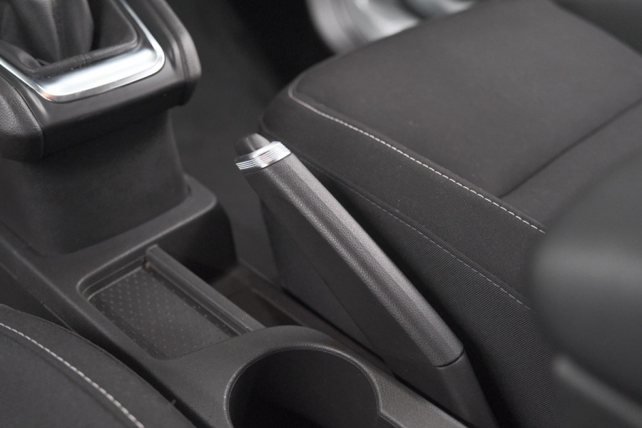 Renault Captur TCe 90 Zen | Trekhaak | Parkeersensoren | Navigatie | Stoelverwarming