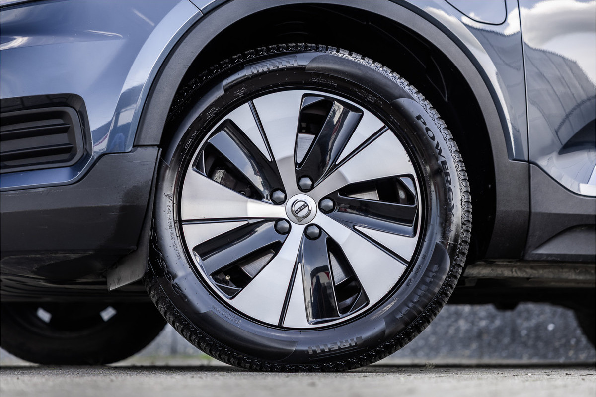 Volvo XC40 1.5 T4 Recharge Inscription Expression Carplay / Android auto / Climate control
