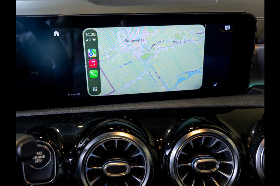 Mercedes-Benz A-Klasse 250 e Business Solution AMG Limited / 218pk / Sfeerverlichting / Stoelverwarming /