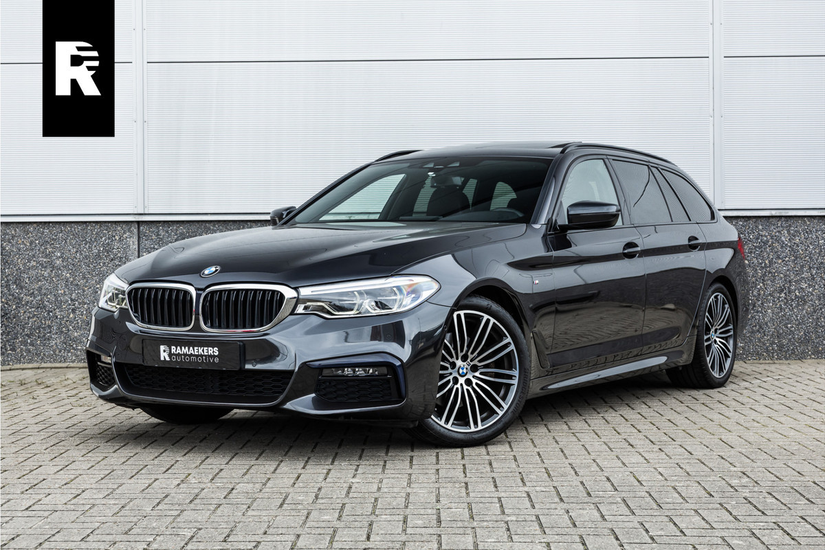 BMW 5 Serie Touring 520i High Executive M-Sport Leder dashboard / Pano / Individual / Camera / 19inch