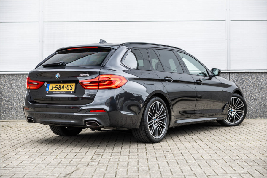 BMW 5 Serie Touring 520i High Executive M-Sport Leder dashboard / Pano / Individual / Camera / 19inch