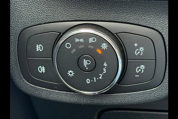 Ford Fiesta 1.0 EcoBoost 125 pk Hybrid ST-Line X, glazen panoramadak, stoelverwarming, vele opties, 1 e eigenaar, NL auto met nap