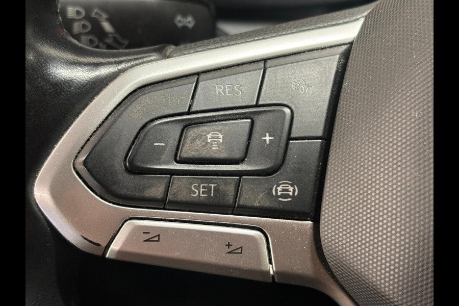 Volkswagen Transporter 2.0 TDI L2H1 28 Dubbele Cabine Highline Automaat Cruise Control Airco Navigatie Parkeersensoren Camera
