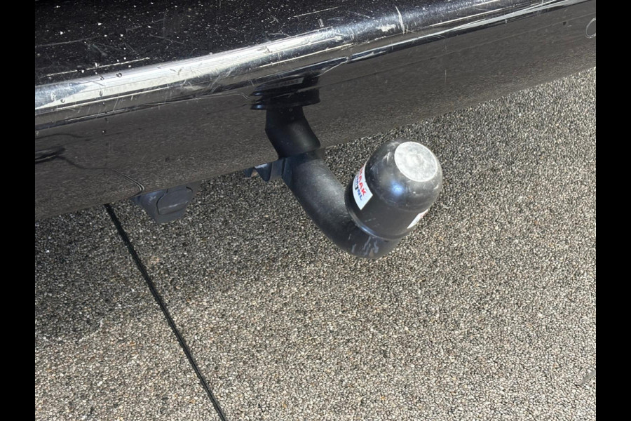 Volkswagen Transporter 2.0 TDI L2H1 28 Dubbele Cabine Highline Automaat Cruise Control Airco Navigatie Parkeersensoren Camera
