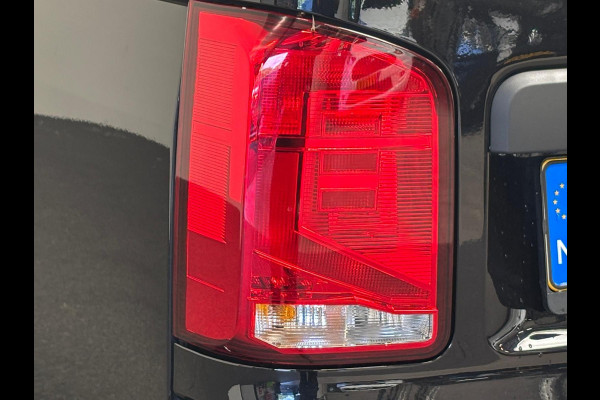 Volkswagen Transporter 2.0 TDI L2H1 28 Dubbele Cabine Highline Automaat Cruise Control Airco Navigatie Parkeersensoren Camera