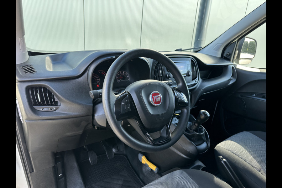 Fiat Doblò Cargo 1.3 MJ E6 / L1H1 / UNIEK !! / ** 9.441 KM NAP ** / 1e EIGENAAR / AIRCO / SCHUIFDEUR / NIEUWSTAAT !!