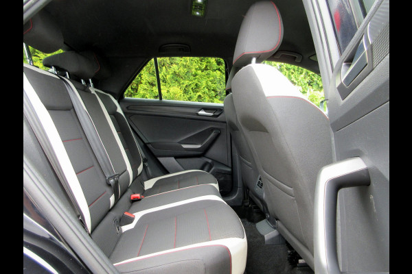 Volkswagen T-Roc 1.0 TSI Sport *LED * Virt. Cockpit * Carplay *