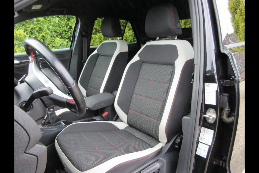 Volkswagen T-Roc 1.0 TSI Sport *LED * Virt. Cockpit * Carplay *