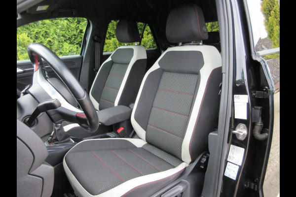 Volkswagen T-Roc 1.0 TSI Sport *LED * Virt. Cockpit * Carplay *