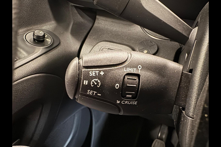 Peugeot Partner 1.5 BlueHDI Premium Long Navigatie Apple Carplay Android Auto Parkeersensoren achter Cruise Control Airco Lang L2