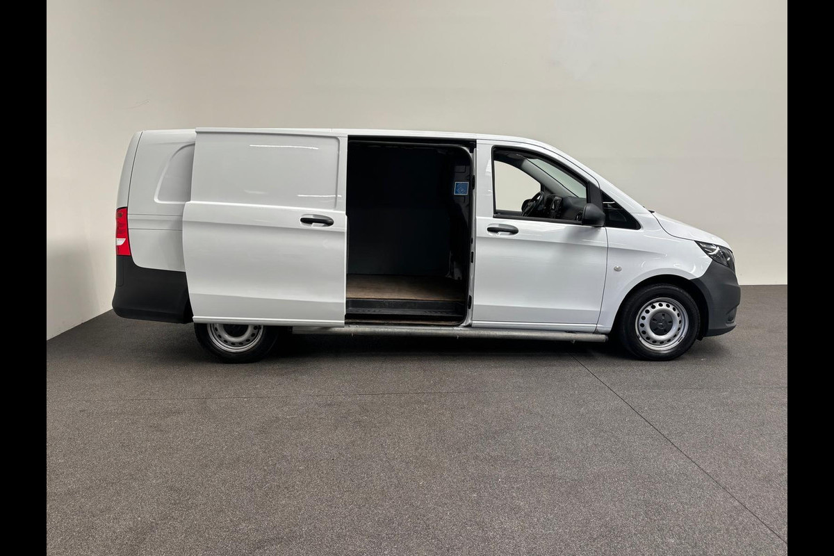 Mercedes-Benz Vito 114 CDI Extra Lang Automaat Camera Stoelverwarming Adaptive Cruise Control Navigatie Trekhaak
