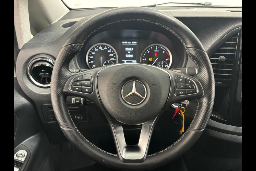Mercedes-Benz Vito 114 CDI Extra Lang Automaat Camera Stoelverwarming Adaptive Cruise Control Navigatie Trekhaak