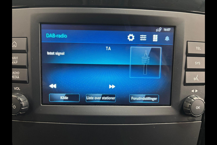 Mercedes-Benz Vito 114 CDI Extra Lang Automaat Camera Stoelverwarming Adaptive Cruise Control Navigatie Trekhaak