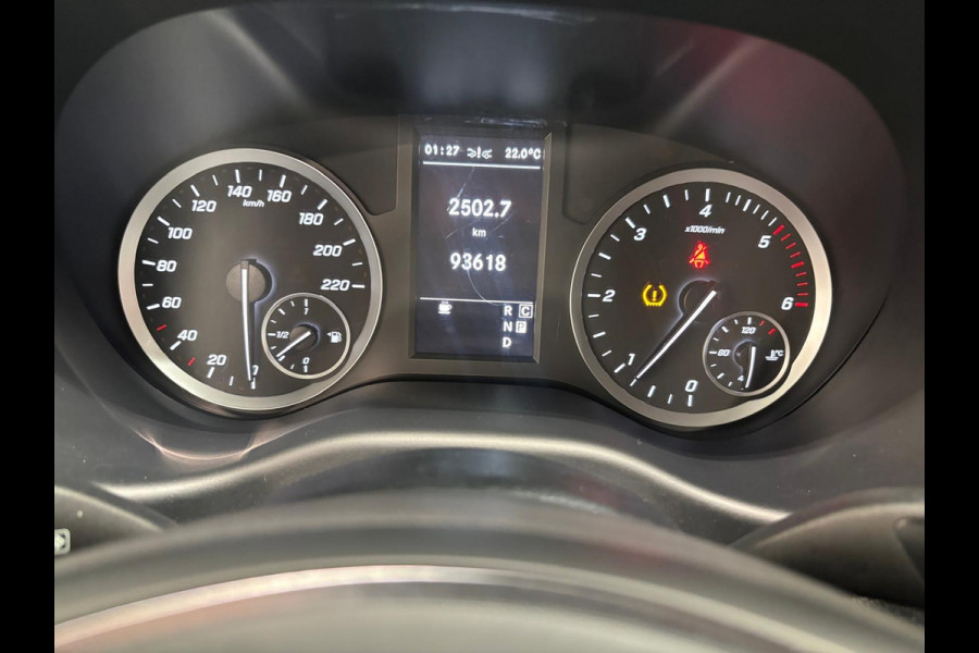 Mercedes-Benz Vito 114 CDI Extra Lang Automaat Camera Stoelverwarming Adaptive Cruise Control Navigatie Trekhaak