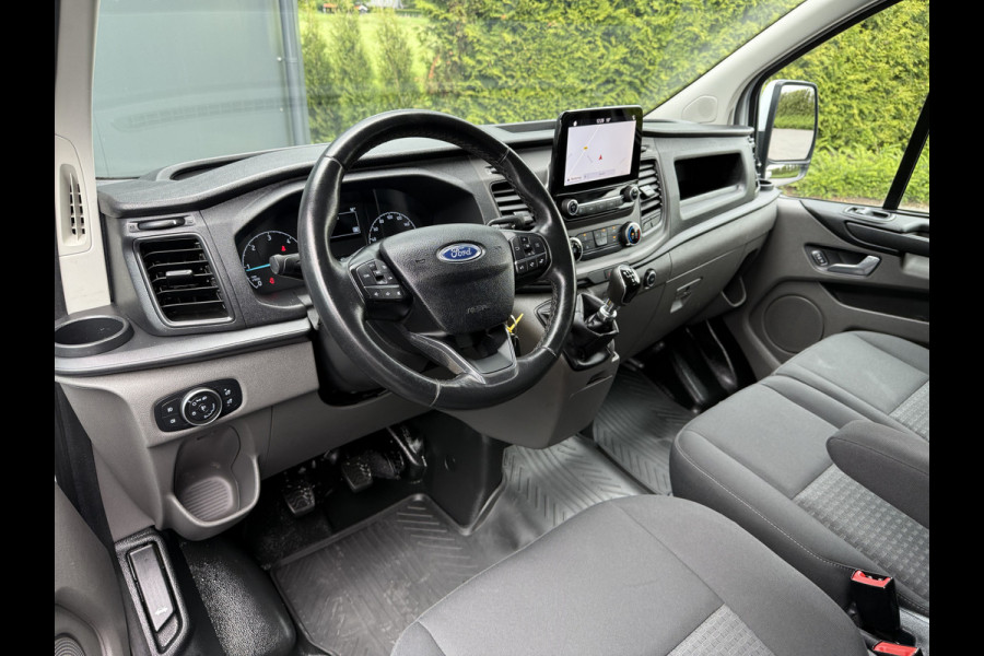 Ford Transit Custom 2.0 TDCI / L2H1 / DUBBELE CABINE / 1e EIG. / INRICHTING / TREKHAAK / CAMERA / 6-PERS.