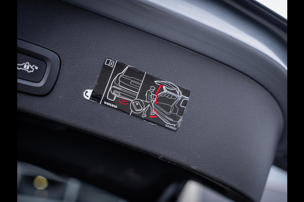 Volvo XC40 1.5 T4 Recharge R-Design - Thunder Grey l 20'' l BTW l Trekhaak