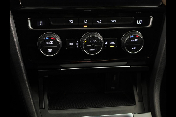 Volkswagen Golf 1.5 TSI Highline Business R 150 PK | Automaat (DSG) | Navigatie | Camera | Digitaal dashboard