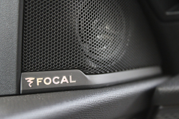 Peugeot 3008 1.2 Hybrid 145 GT | Panoramadak | Focal | BLIS | LED | 360 Camera