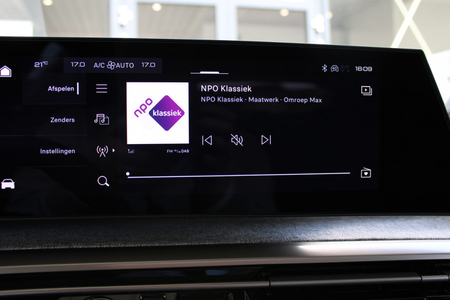 Peugeot 3008 1.2 Hybrid 145 GT | Panoramadak | Focal | BLIS | LED | 360 Camera