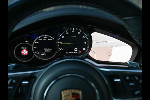 Porsche Cayenne Coupé 3.0 E-Hybrid | NL Auto | Dealer Onderhouden | 18-Wegs Memory Seats | Panoramadak | 360 Camera | Luchtvering | Bose | Sport Chrono | Stoelventilatie | Stuur verwarmd | Soft Close | Trekhaak |