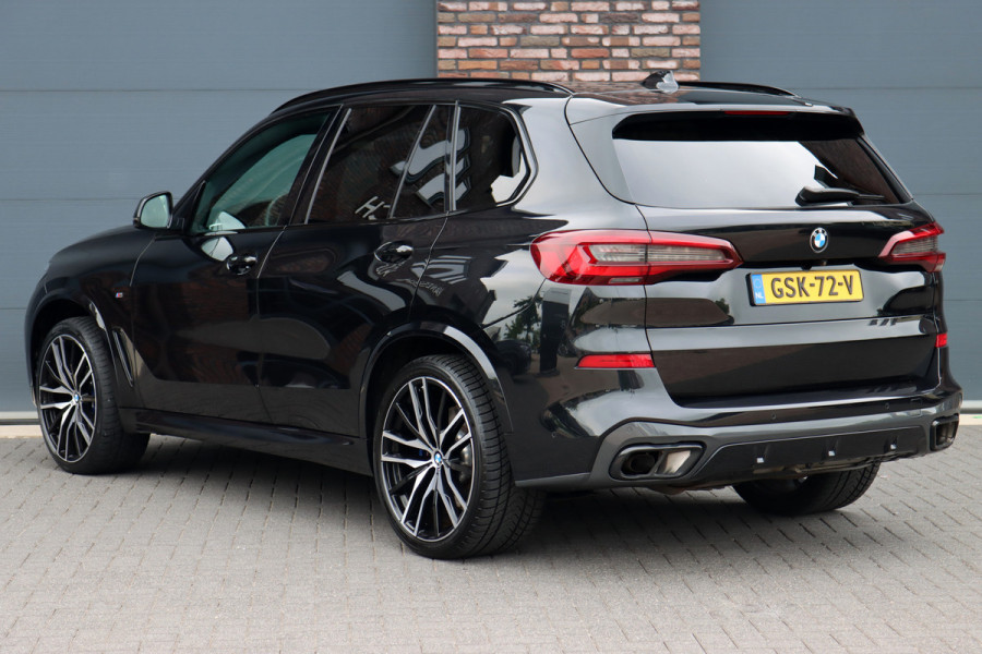 BMW X5 xDrive40d M-Sport High Executive | Panoramadak | ACC | Leder | Memory | Camera | Trekhaak | Harman/Kardon | 22'' inch | Sport-uitlaatsysteem M |