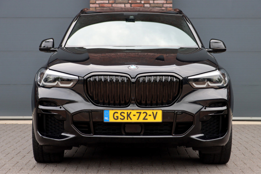 BMW X5 xDrive40d M-Sport High Executive | Panoramadak | ACC | Leder | Memory | Camera | Trekhaak | Harman/Kardon | 22'' inch | Sport-uitlaatsysteem M |
