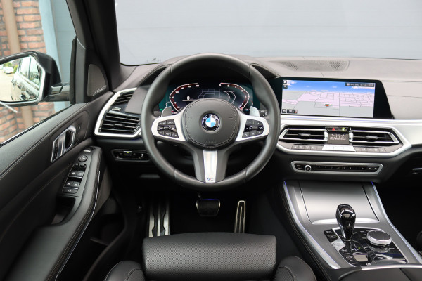 BMW X5 xDrive40d M-Sport High Executive | Panoramadak | ACC | Leder | Memory | Camera | Trekhaak | Harman/Kardon | 22'' inch | Sport-uitlaatsysteem M |