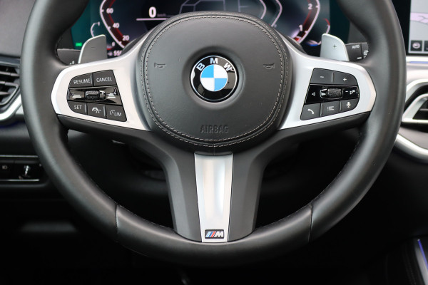 BMW X5 xDrive40d M-Sport High Executive | Panoramadak | ACC | Leder | Memory | Camera | Trekhaak | Harman/Kardon | 22'' inch | Sport-uitlaatsysteem M |