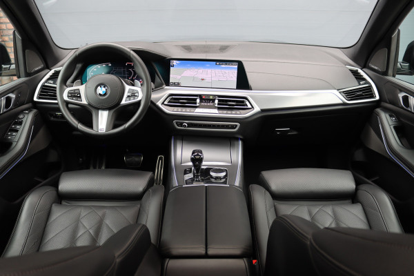 BMW X5 xDrive40d M-Sport High Executive | Panoramadak | ACC | Leder | Memory | Camera | Trekhaak | Harman/Kardon | 22'' inch | Sport-uitlaatsysteem M |