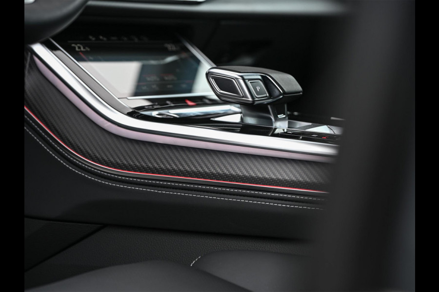 Audi Q8 60 TFSI e quattro Pro Line S Competition | B&O advanced | Audi exclusive | 5 jaar garantie | Panoramadak | massage stoelen | 4 wiel besturing | Alcantara hemel | Soft-close | Elektr. Trekhaak | Achteras besturing | Oled achterlichten