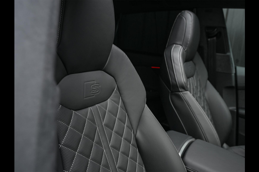 Audi Q8 60 TFSI e quattro Pro Line S Competition | B&O advanced | Audi exclusive | 5 jaar garantie | Panoramadak | massage stoelen | 4 wiel besturing | Alcantara hemel | Soft-close | Elektr. Trekhaak | Achteras besturing | Oled achterlichten