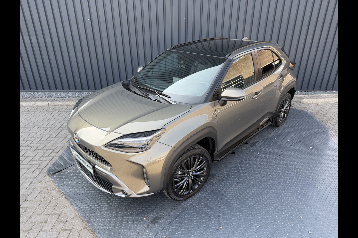 Toyota Yaris Cross 1.5 Hybrid Adventure AWD | Pano dak | Trekhaak | Oxide Brons | Alle opties | Rijklaar!!