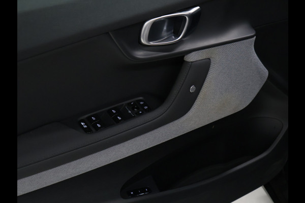 Polestar 2 Long Range Dual Motor Launch Edition 78kWh [PANORAMADAK, MEMORY SEATS, APPLE CARPLAY, ANDROID, STUURVERWARMING, RIJHULP, 360 CAMERA, STOELVERWARMING V+A, ADAPTIVE CRUISE, DIGITAL DASH, NIEUWSTAAT]