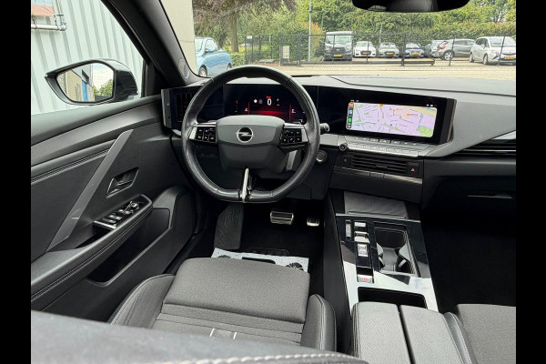 Opel Astra SPORTS TOURER 1.2 Turbo GS Automaat 131 Pk | Navi Carplay | Virtual display | 360 Camera | Cruise | Panoramadak | 18".