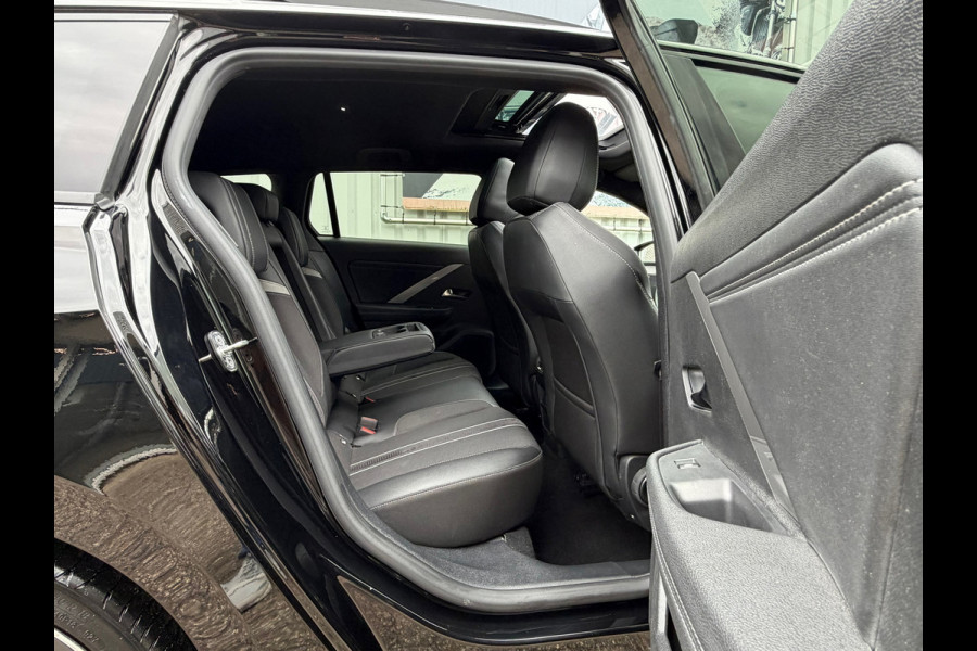 Opel Astra SPORTS TOURER 1.2 Turbo GS Automaat 131 Pk | Navi Carplay | Virtual display | 360 Camera | Cruise | Panoramadak | 18".